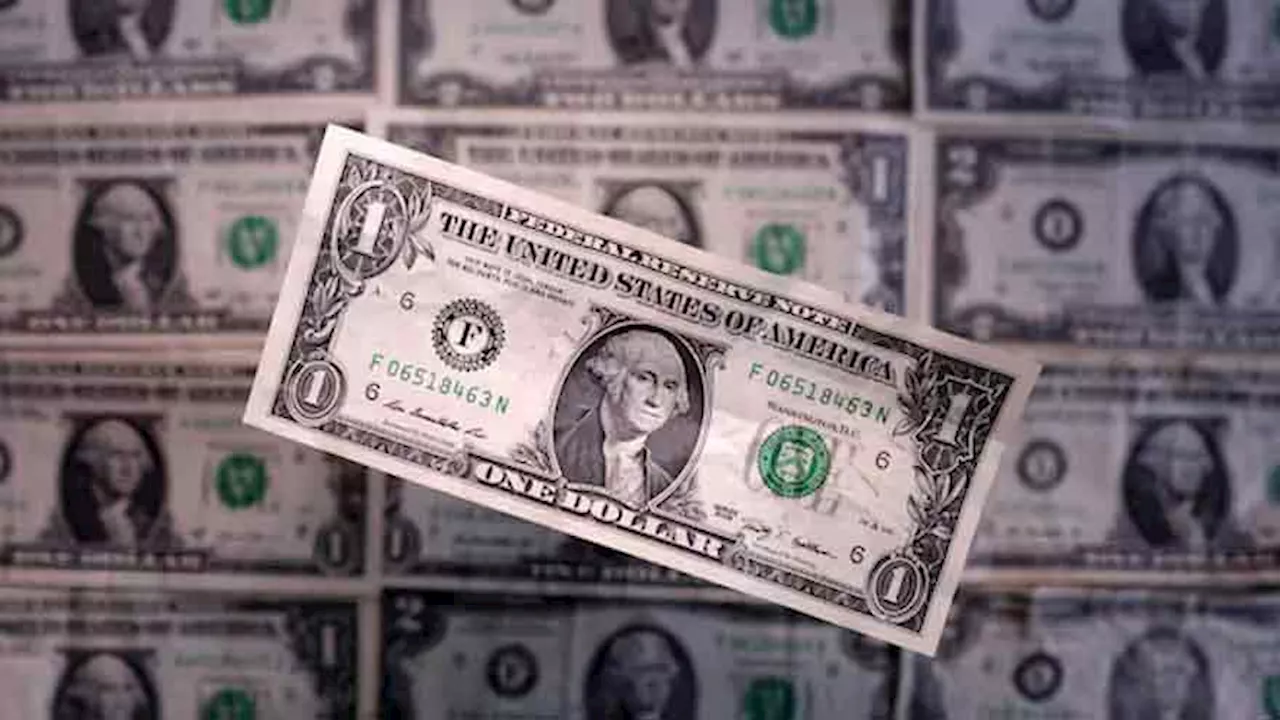 Dollar weak as investors fret about Fed independence