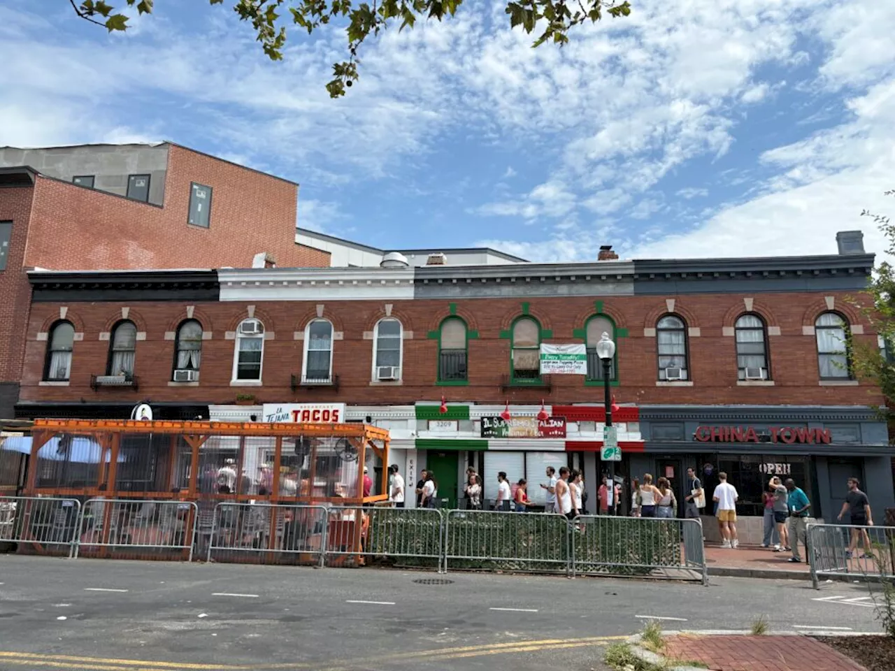 La Tejena Reopens Amidst Federal Occupation, Urging Unity and Support