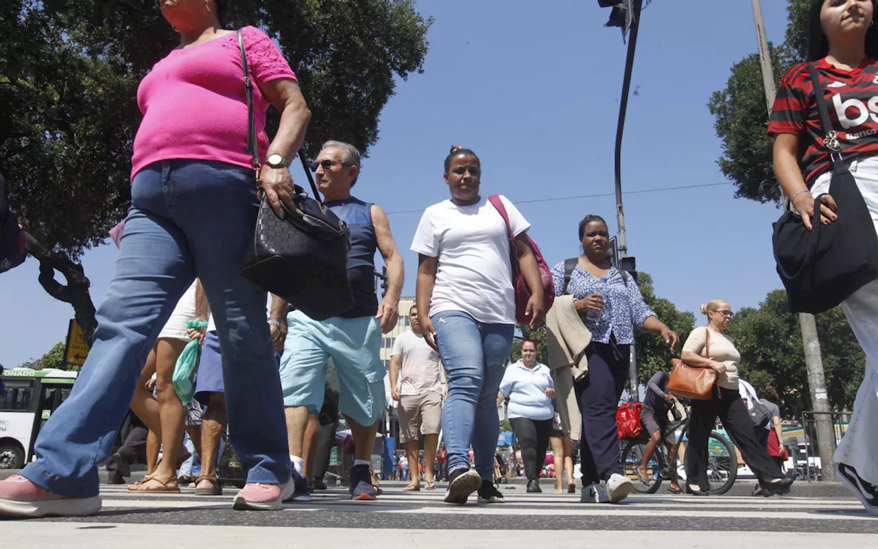 Servidor tem de ganhar no máximo teto e ser avaliado, mostra pesquisa