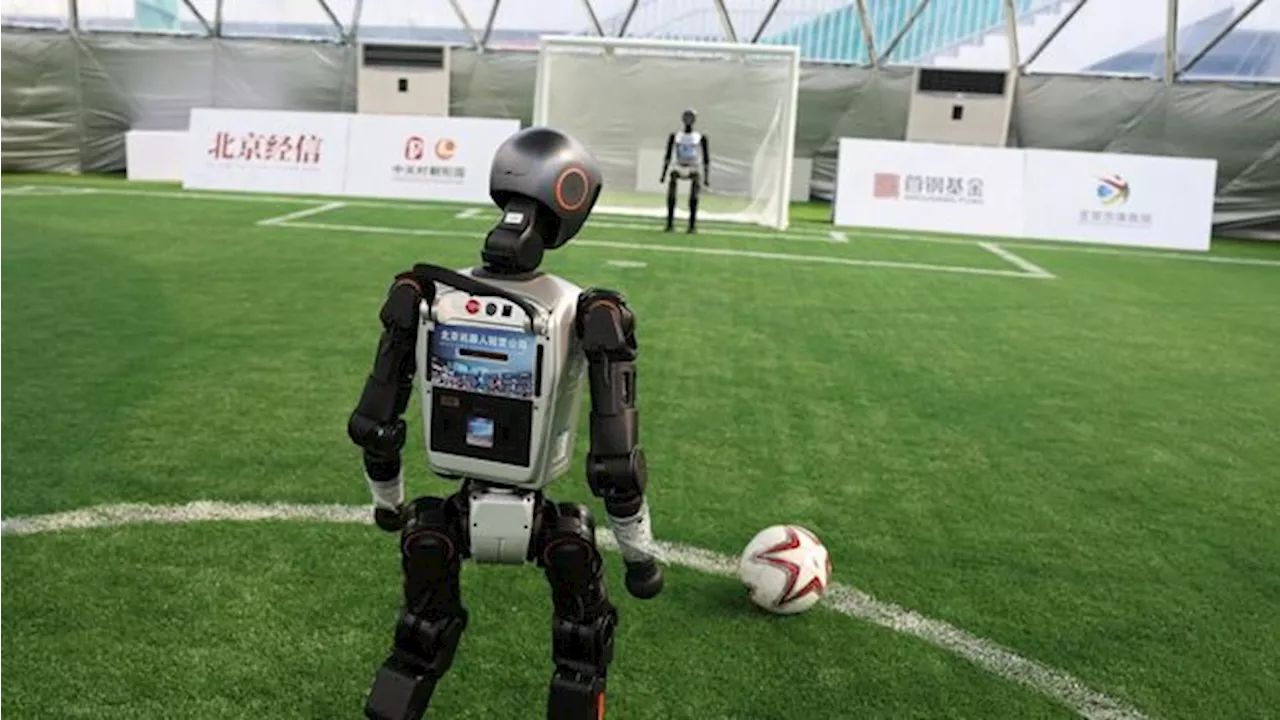 Intip Robot Latihan Sepak Bola Jelang Turnamen Dunia di China