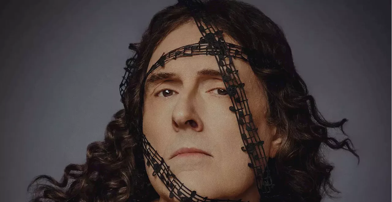 'Weird Al' Yankovic's Comedy Rock Show Is Bigger, Weirder and Wonderful