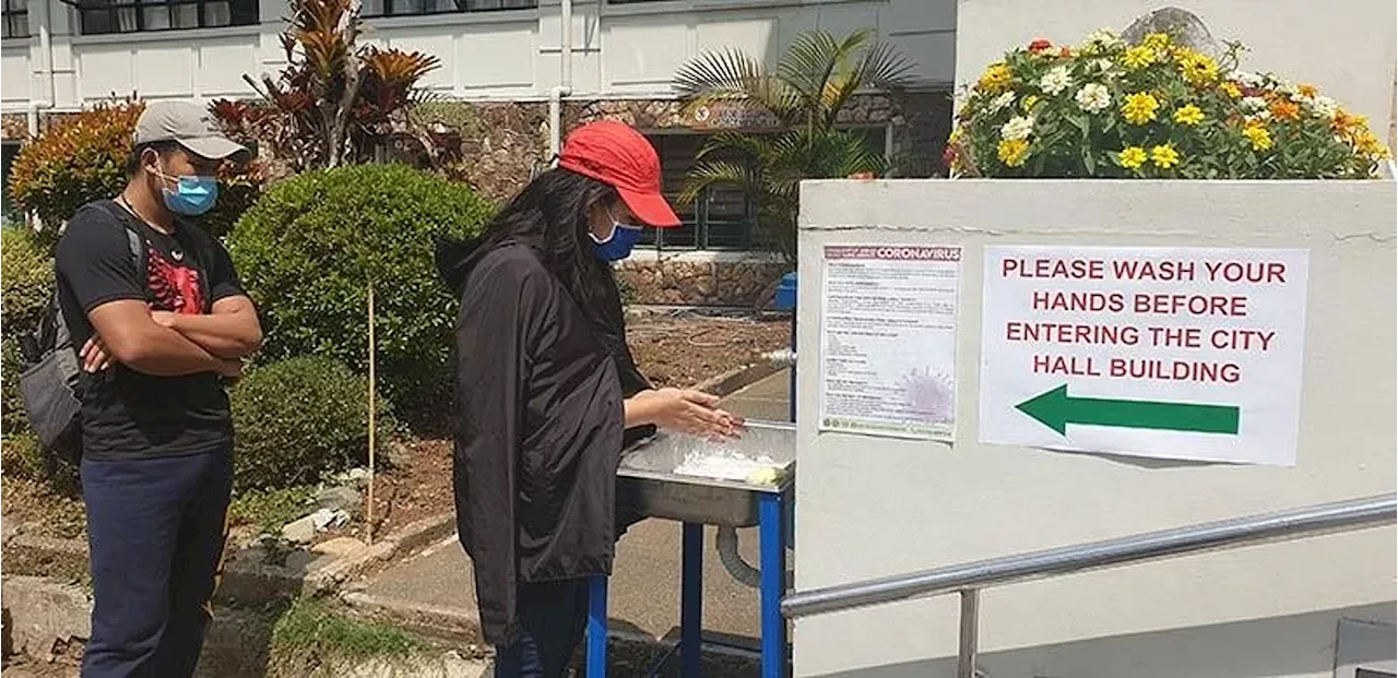 Health expert: Practice handwashing
