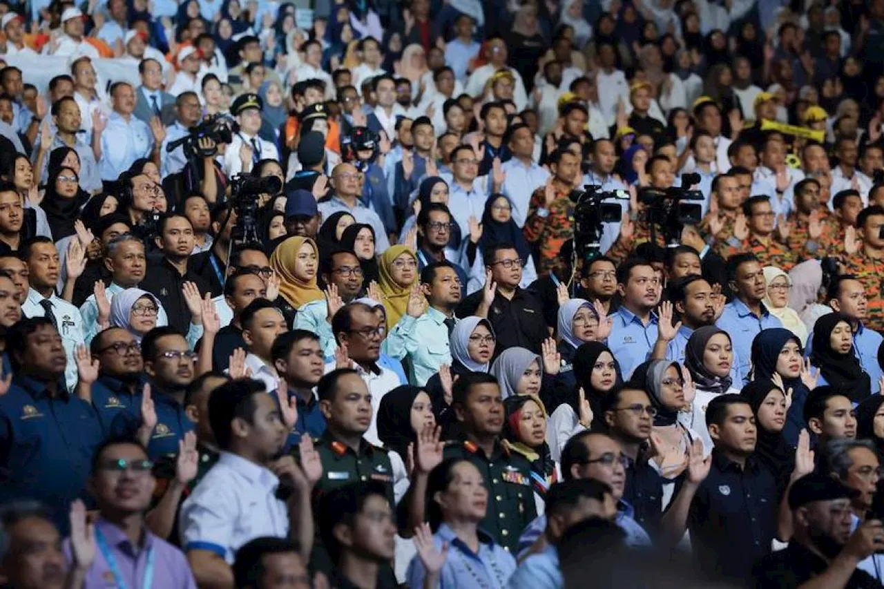 Extended retirement age boosts savings and eases living costs for civil servants