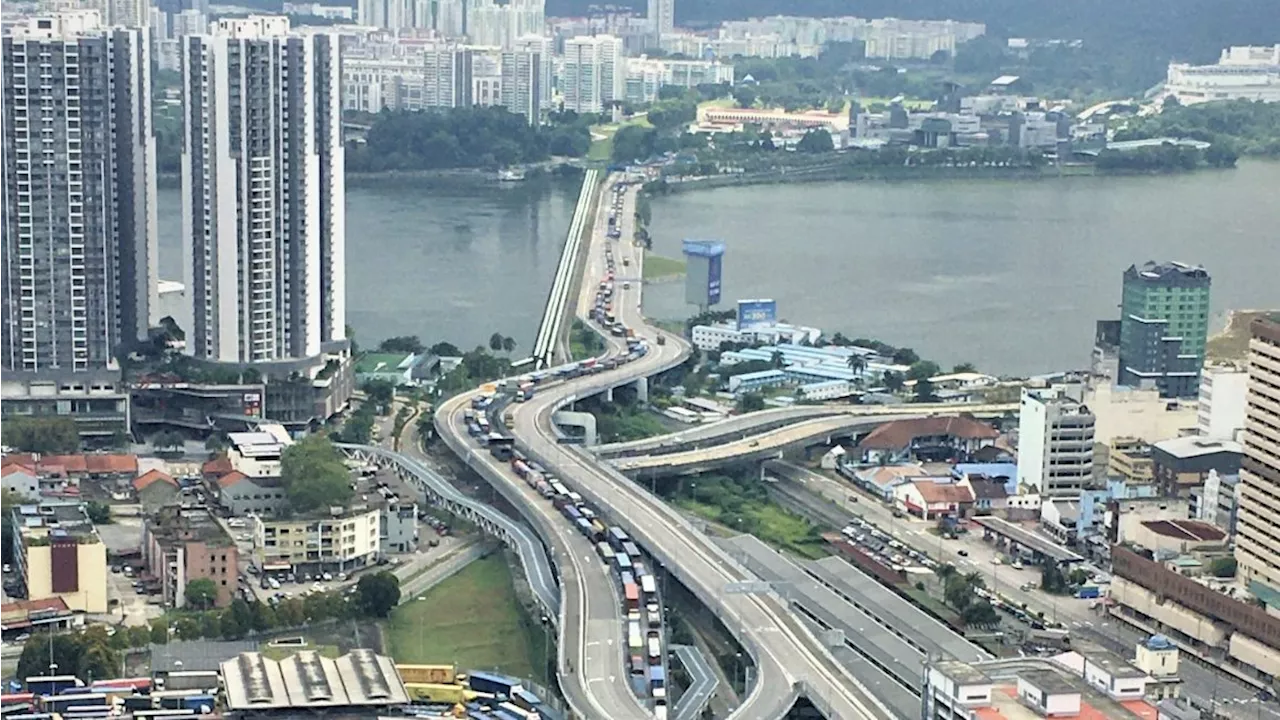 Two Singaporeans arrested for trying to leave Malaysia illegally after entering the country without passport