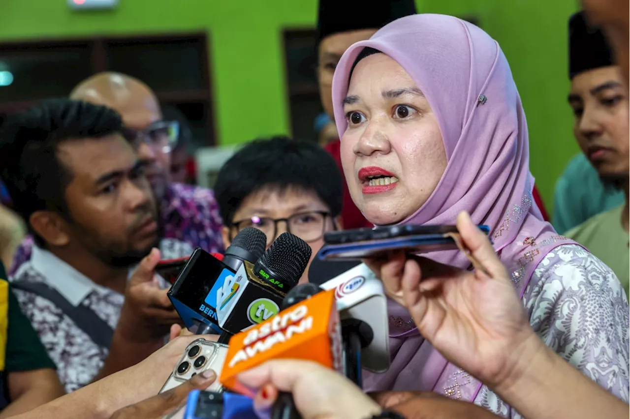 Fadhlina: Firm action once probe completed into upside-down flag incident at Port Dickson school