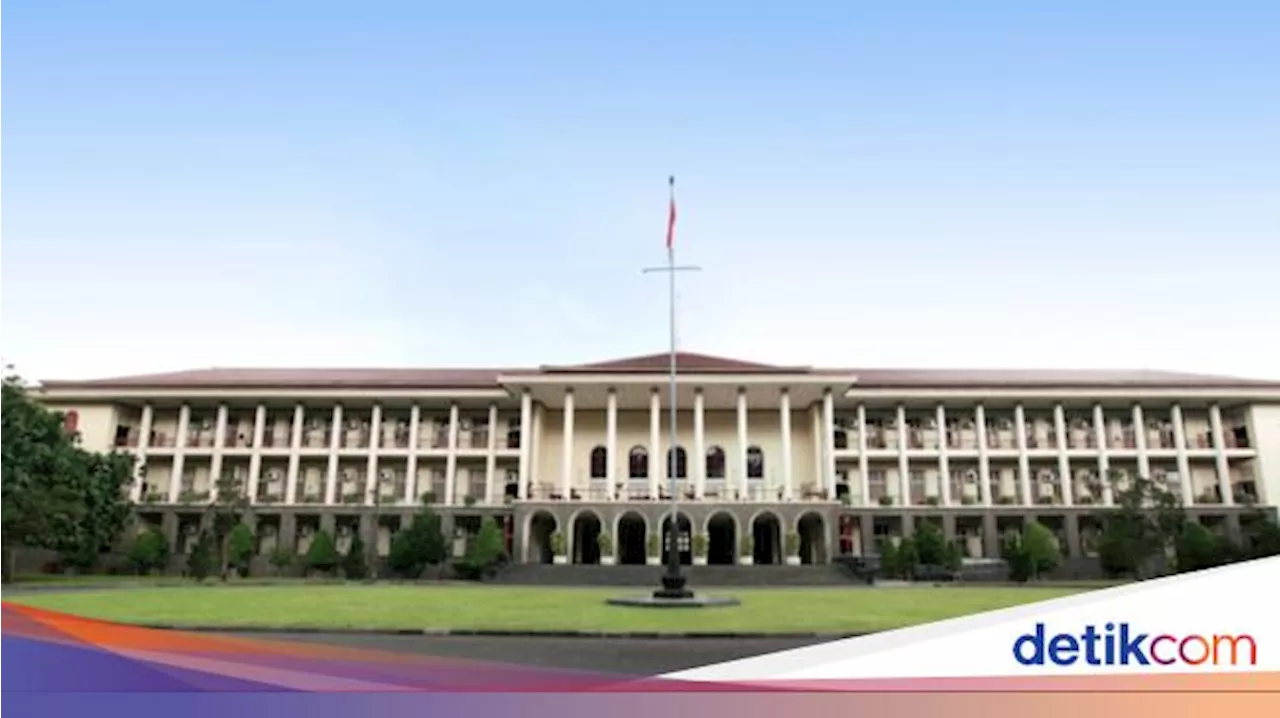 Dimulai Agustus, Ini Jadwal PKKMB/Ospek UGM Tahun 2025