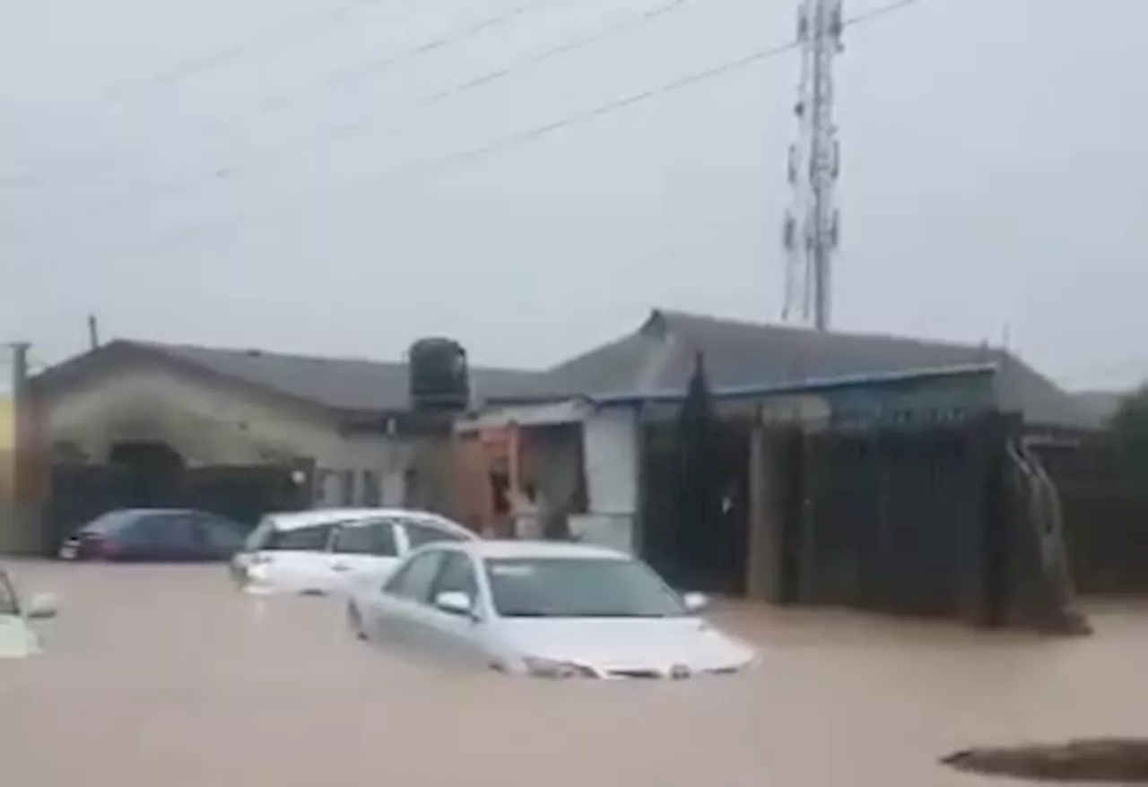 ‘Come rescue us’ — Lagos residents cry out as floods submerge houses, vehicles