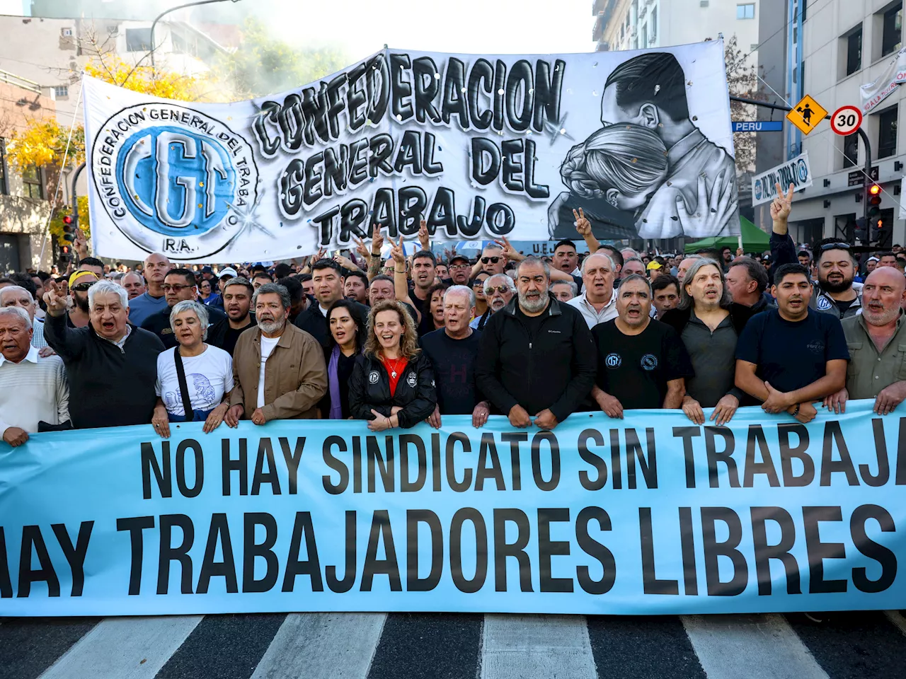 Se viene el recambio en la CGT: nuevas caras, el dilema clave frente a Milei y el riesgo de una fractura