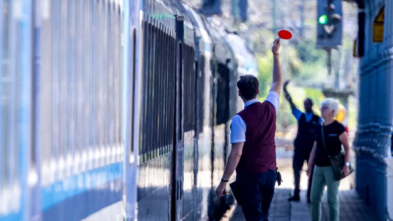 Ni måneders sporarbejde sender pendlere på detour mellem Hamborg og Berlin