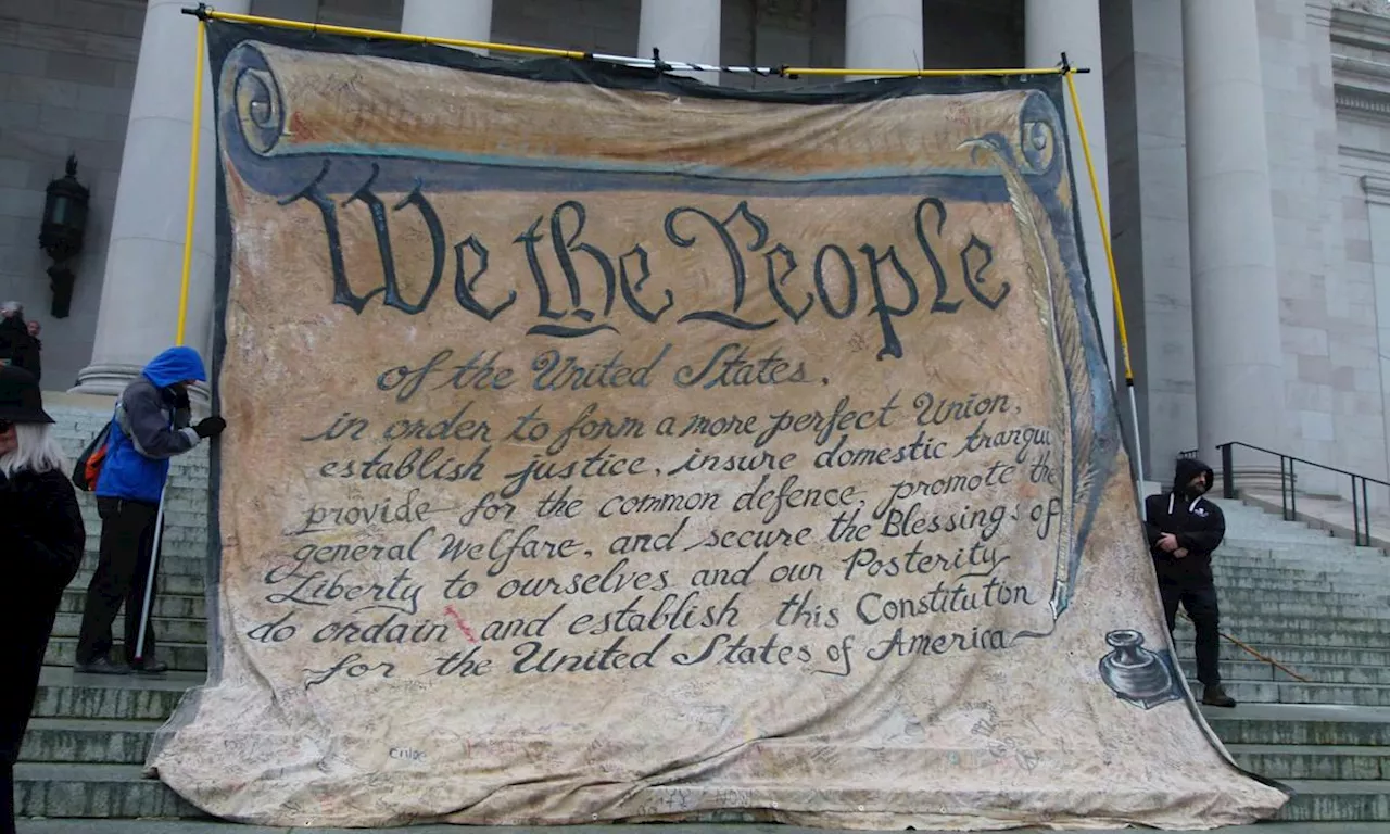 Sections on habeas corpus and nobility titles were temporarily removed from Congress' US Constitution website