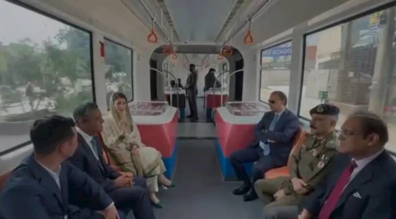CM Maryam launches Pakistan’s first urban electric train SRT in Lahore