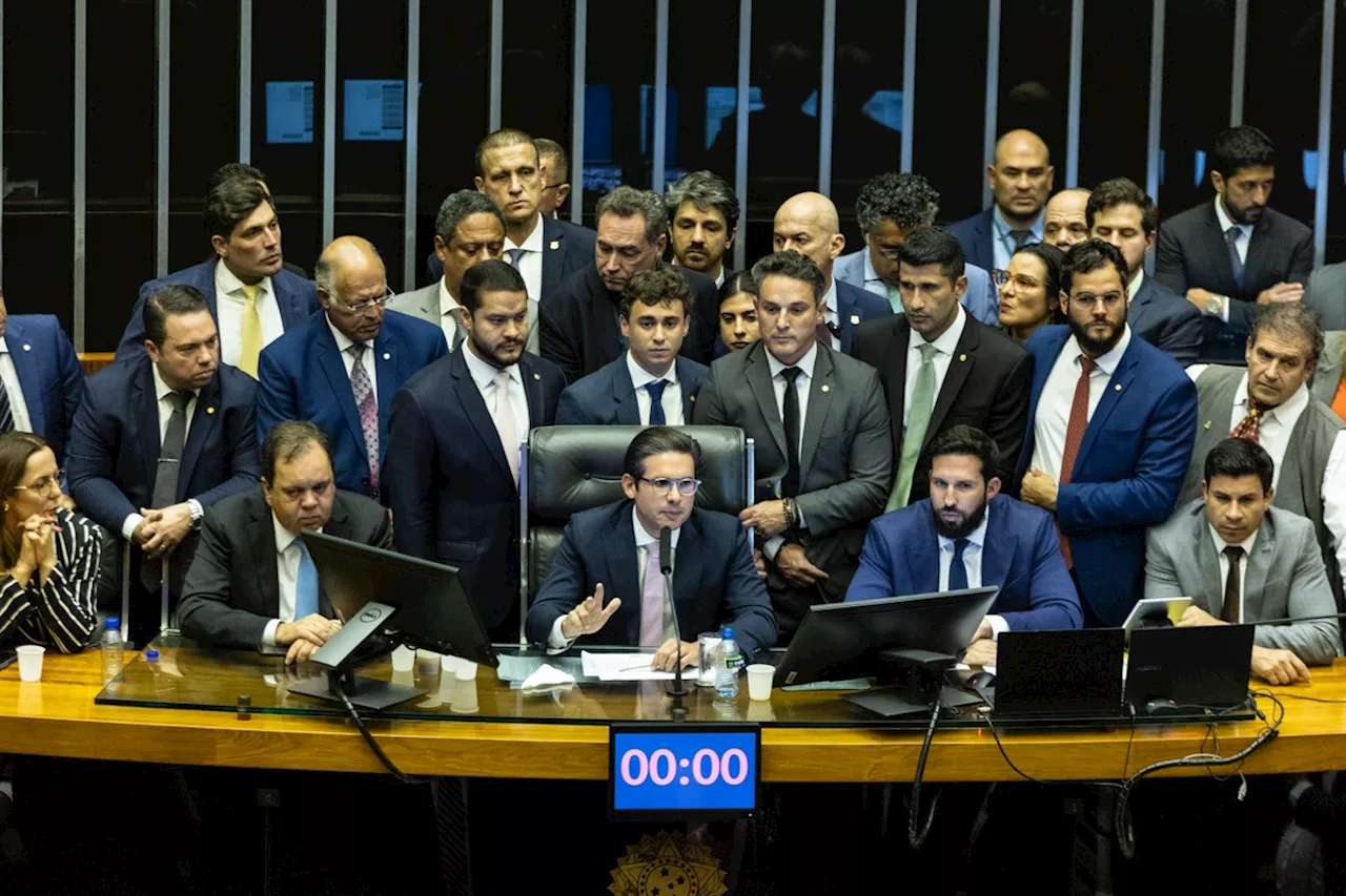 Os bastidores e os participantes da reunião que excluiu Motta e encerrou crise na Câmara