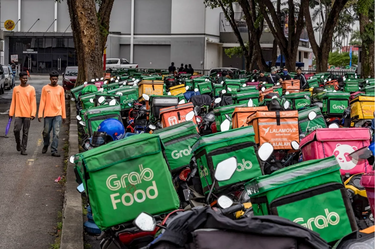 Zahid: Gig Workers’ Bill to be tabled Aug 14, aims to protect millions in informal economy