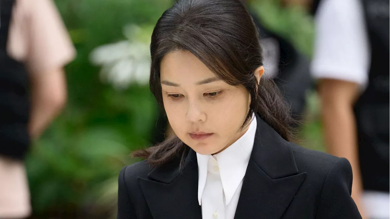Corée du Sud : le parquet demande un mandat d’arrêt contre l’ex-première dame Kim, épouse du président destitué Yoon