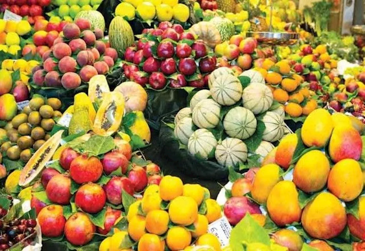 Preço de frutas começa a cair em feiras de SP, mas impacto do tarifaço ainda preocupa