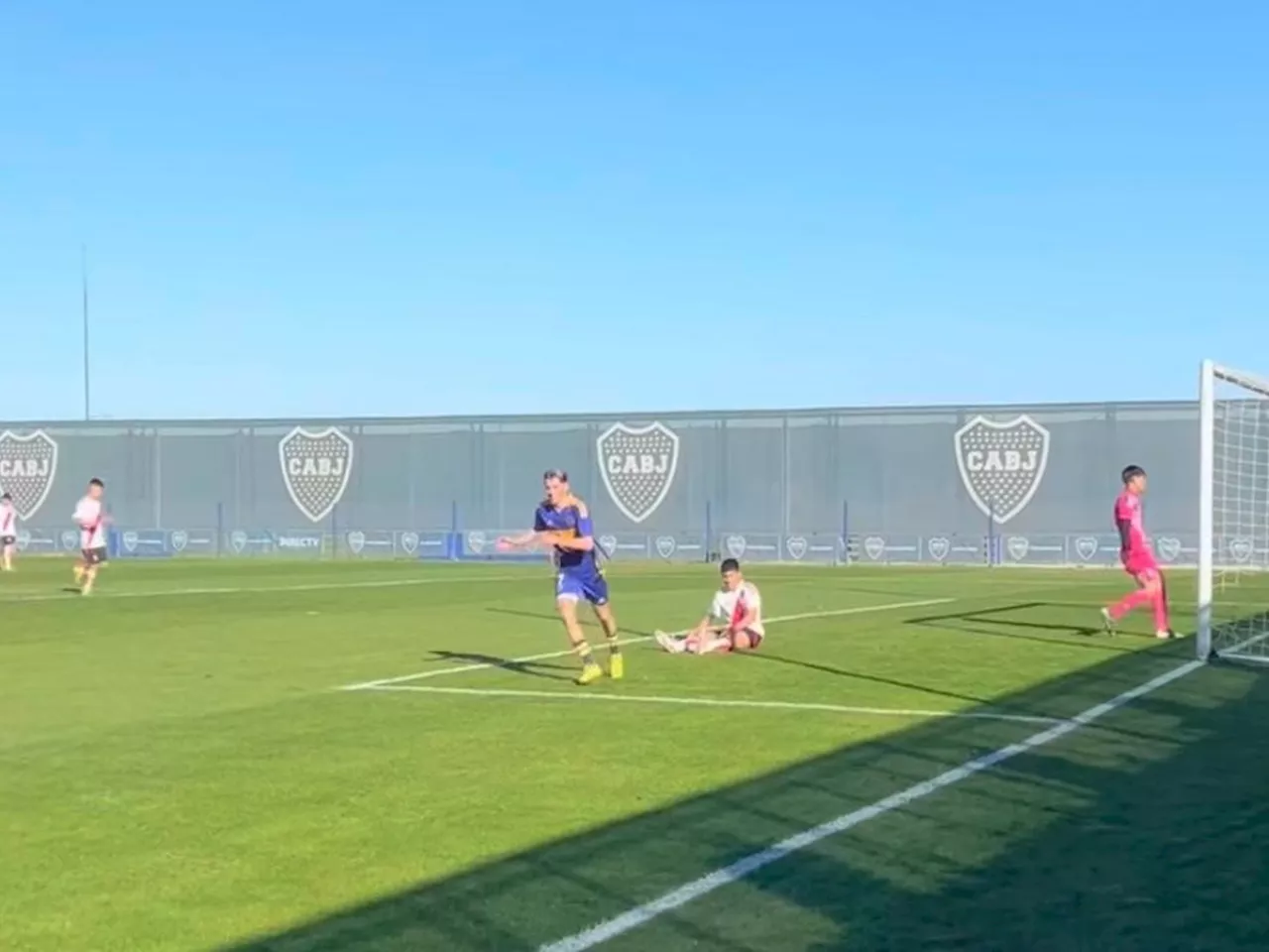 Cómo terminaron los clásicos de Inferiores entre Boca y River
