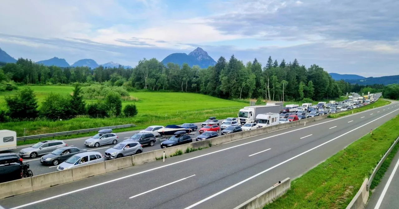 15 Kilometer langer Stau nach Unfall auf Tauernautobahn