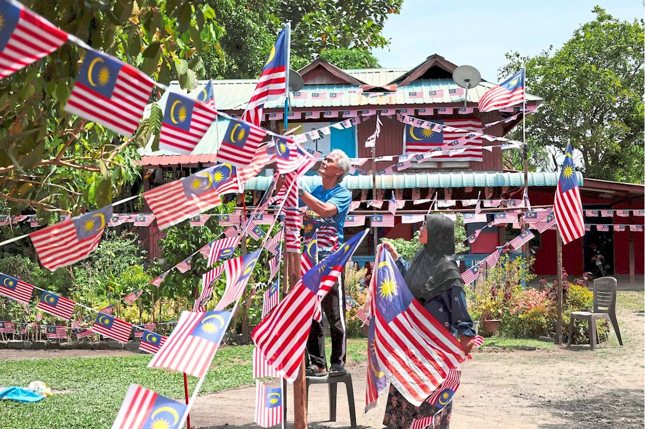 A swath of stripes in Balik Pulau