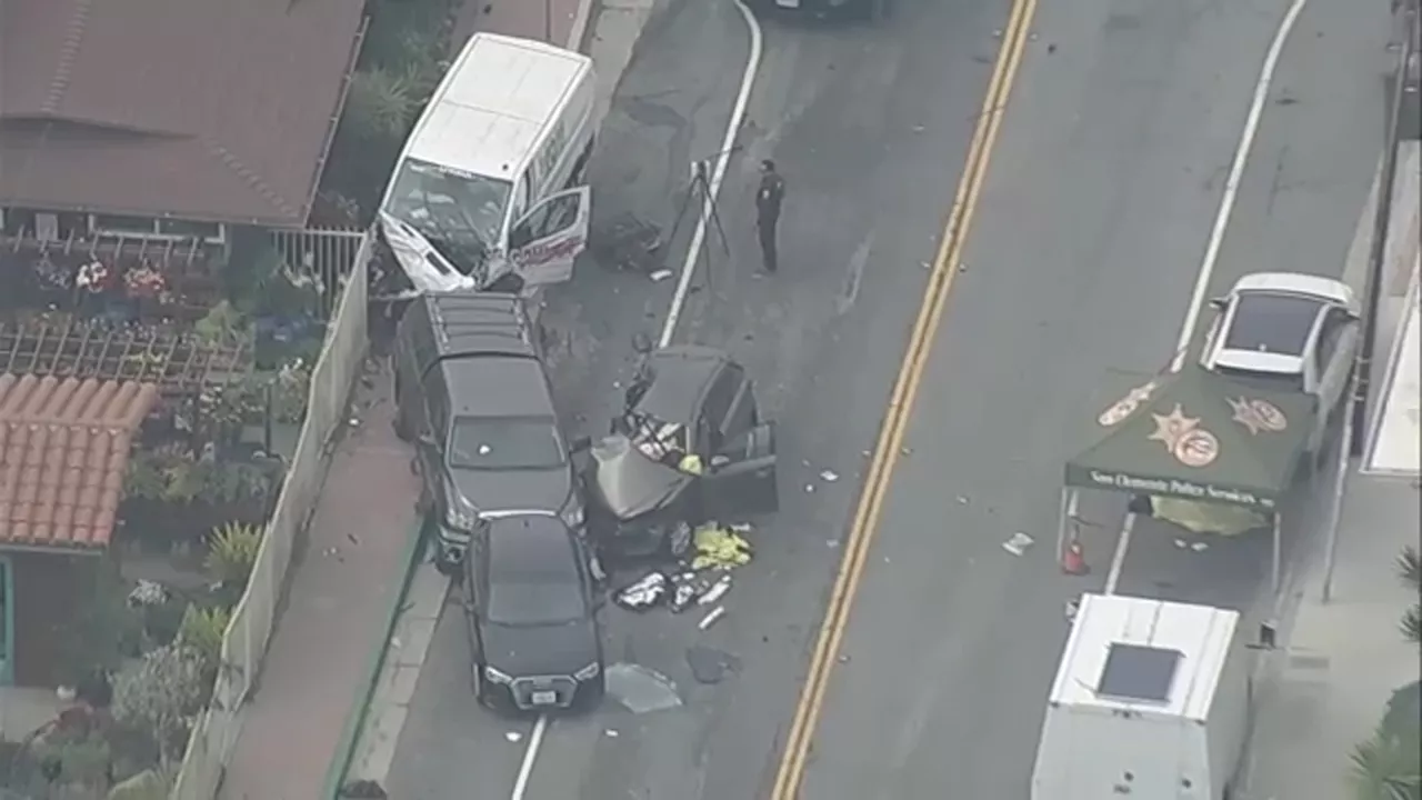 1 person dead, 2 suspects arrested after stolen U-Haul crashes into SUV during chase in San Clemente