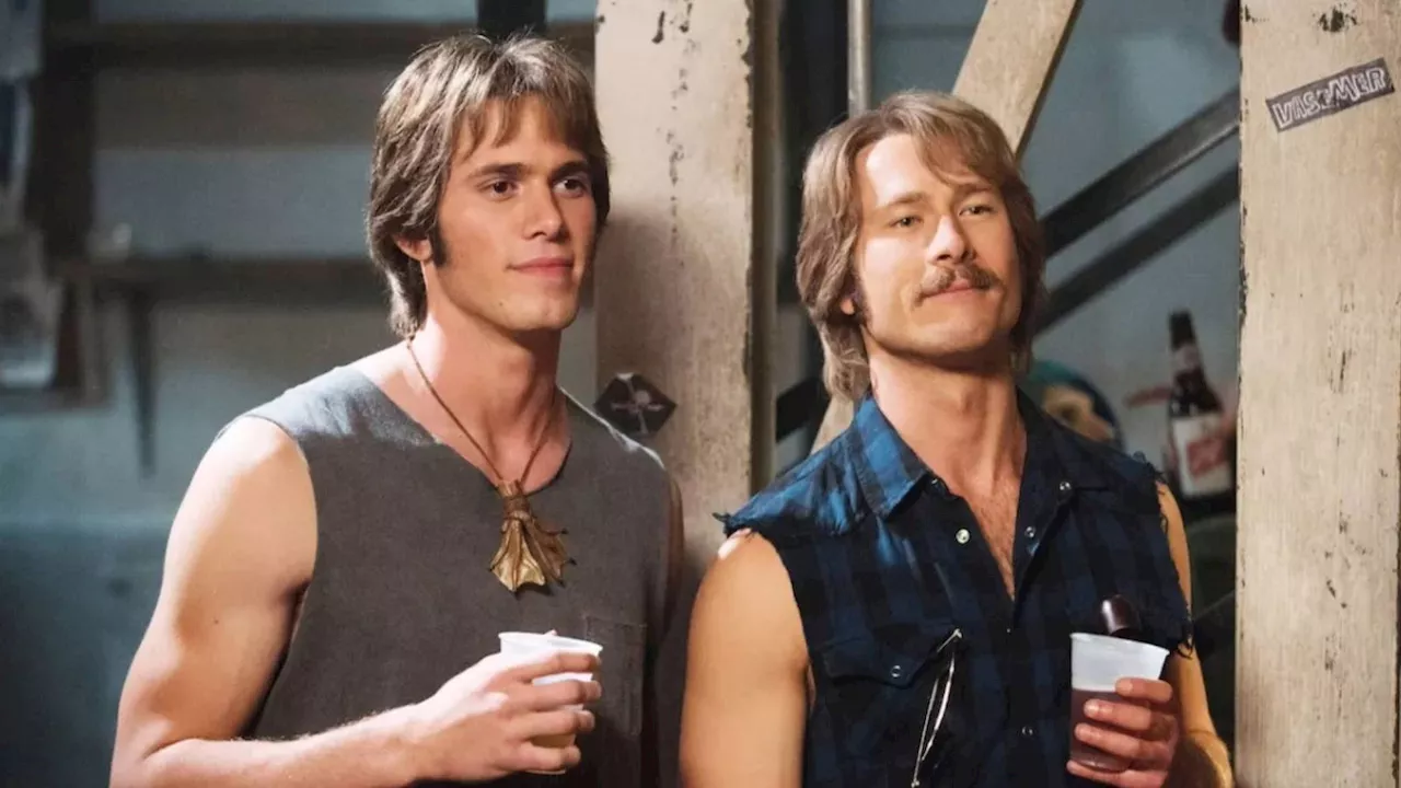 10 Years Later, Glen Powell's Cult Classic Hangout Movie Has Aged Like Fine Wine