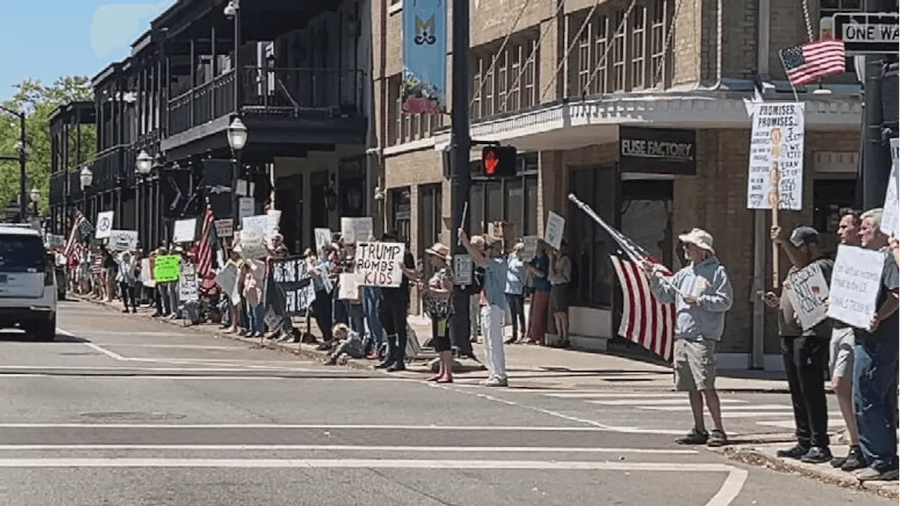 Hundreds protest Trump administration in latest 'No Kings' event in Downtown Mobile