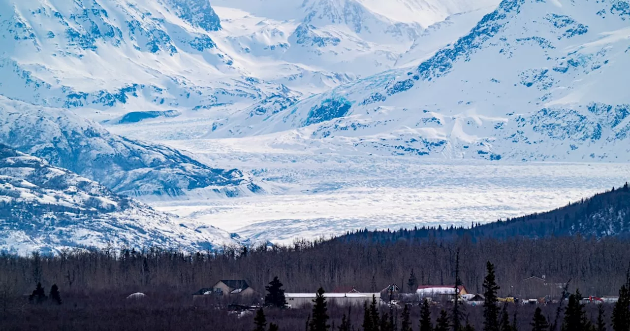 Man dies after fall during heli-ski trip in Chugach Mountains